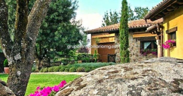 La Fiscalía descarta el delito en las protestas ante la casa de Iglesias y Montero: "incómodas pero no amenazantes"