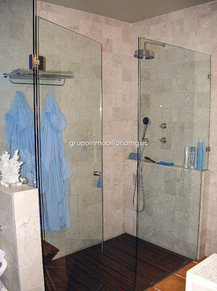 La Fiscalía descarta el delito en las protestas ante la casa de Iglesias y Montero: "incómodas pero no amenazantes"