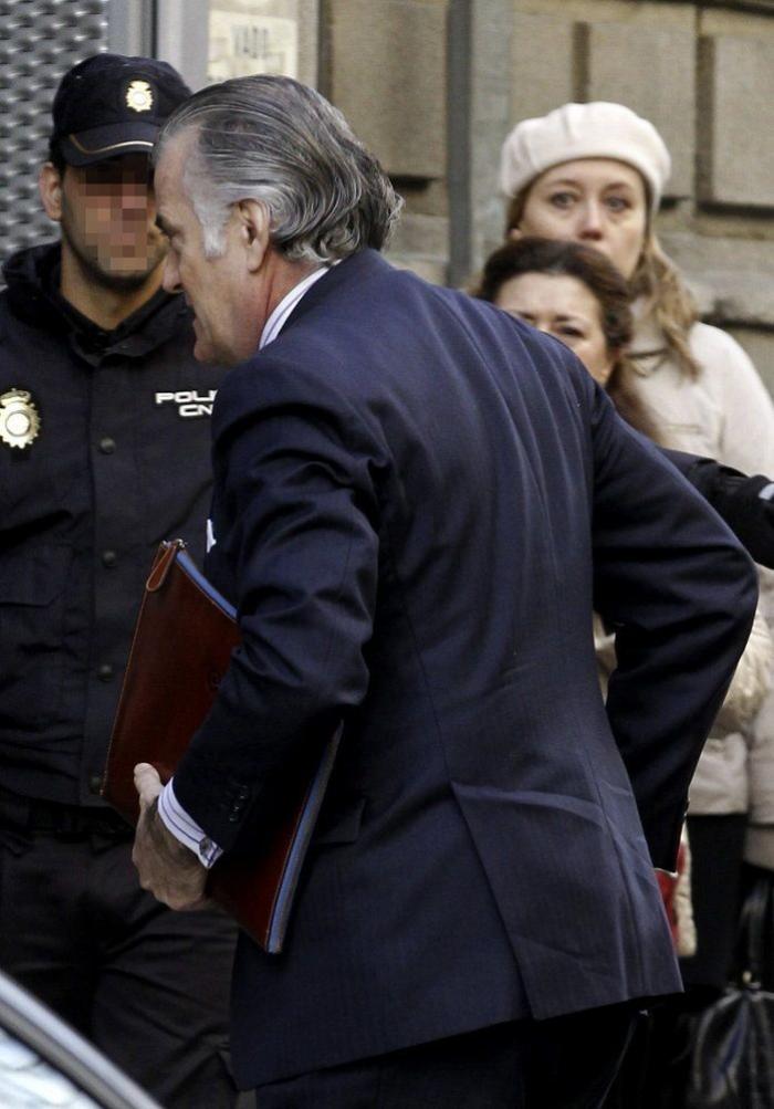 Por qué Pablo Casado SÍ tiene que dar explicaciones