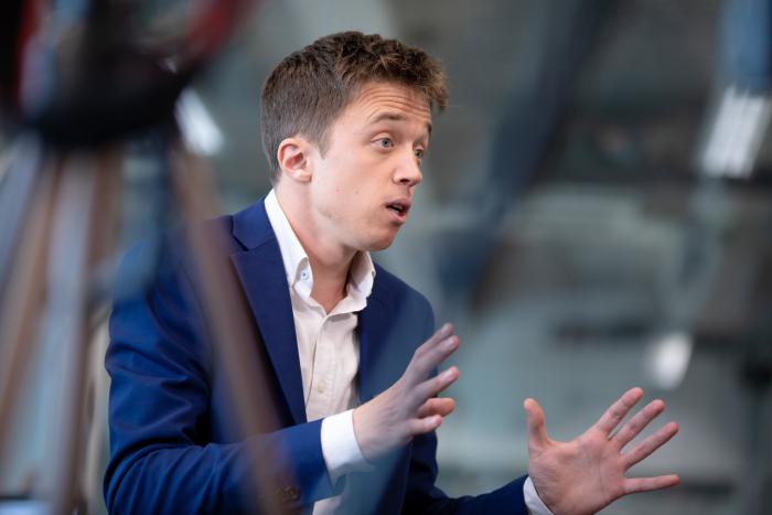 Errejón arrasa con estas dos preguntas a Ciudadanos sobre el pacto con PP y Vox en Madrid