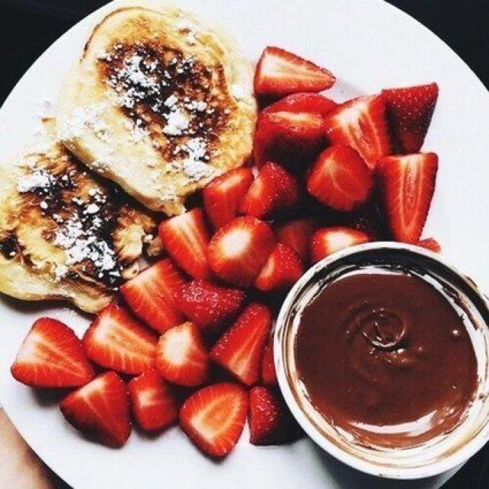 Nathy Peluso llega a España y lo que hace arrasa en Twitter: "Diva de la dieta mediterránea"