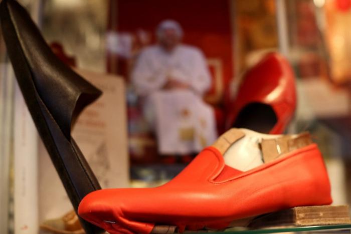 Antonio Arellano: el artesano peruano que fabrica los zapatos rojos del papa (FOTOS)