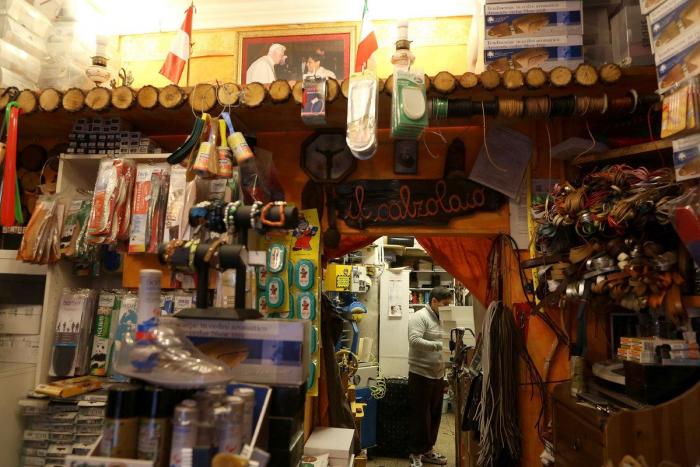 Antonio Arellano: el artesano peruano que fabrica los zapatos rojos del papa (FOTOS)