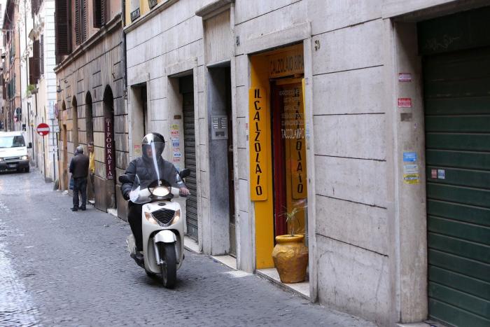 Antonio Arellano: el artesano peruano que fabrica los zapatos rojos del papa (FOTOS)