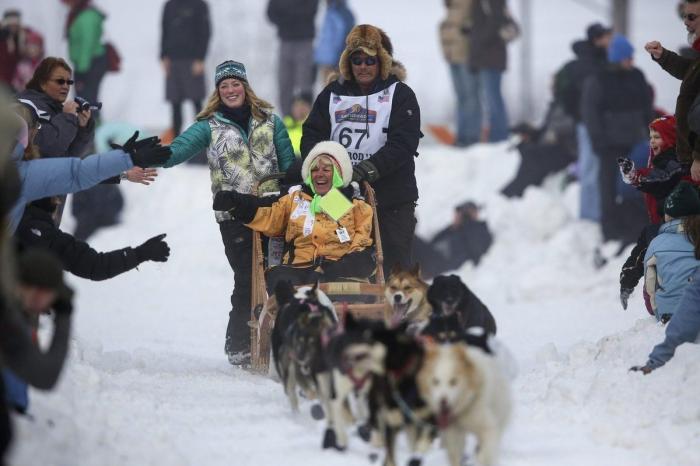 Bichinos en acción en Iditarod, la carrera de trineos tirados por perros más dura del mundo (FOTOS)