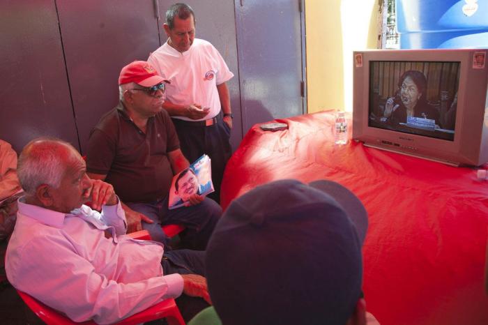 Intento de golpe de Estado en Venezuela: El Gobierno de Maduro detiene un levantamiento militar