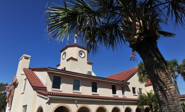 Iglesia-pollo: el éxito viral de una iglesia de Florida (FOTOS)