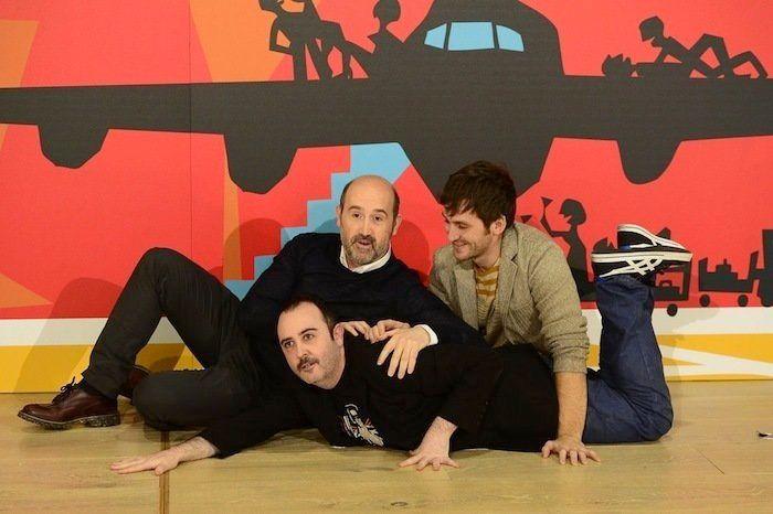 'Los amantes pasajeros': las dispares críticas de la nueva película de Almodóvar, en un vistazo (FOTOS)