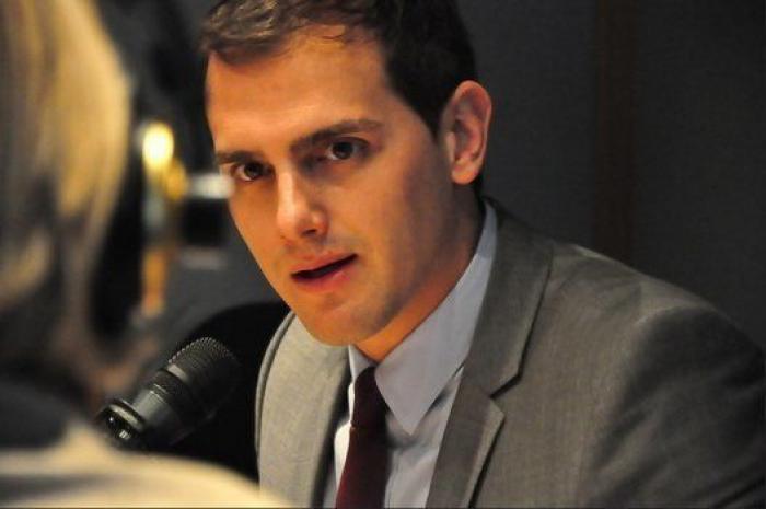 Rivera: "Yo no quiero entrar en un Gobierno con Sánchez, pero sí desbloquear la situación"