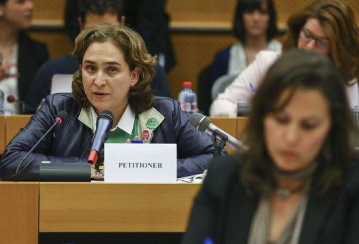 Colau negocia un acuerdo de gobierno con Maragall y no aclara si aceptará los votos de Valls