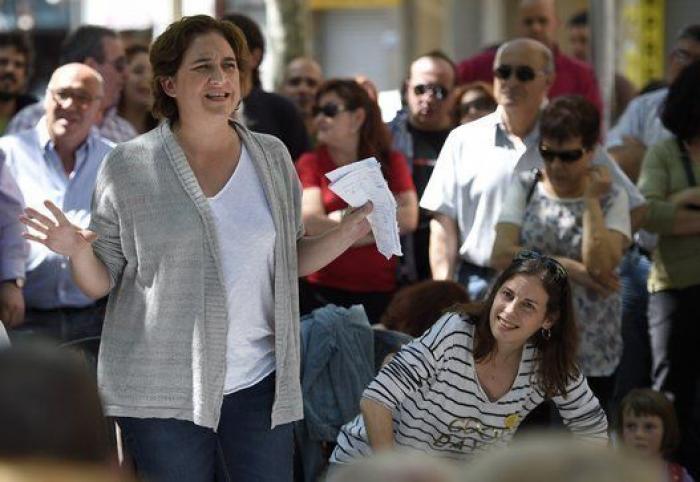 Colau negocia un acuerdo de gobierno con Maragall y no aclara si aceptará los votos de Valls
