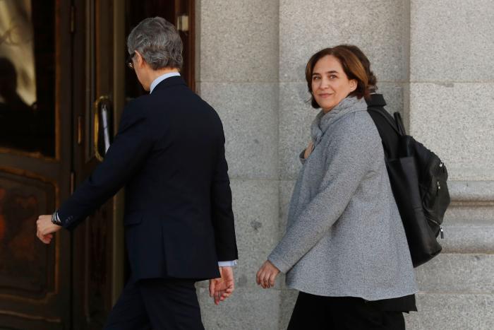 Colau negocia un acuerdo de gobierno con Maragall y no aclara si aceptará los votos de Valls