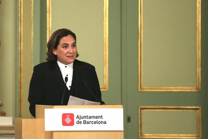 Colau negocia un acuerdo de gobierno con Maragall y no aclara si aceptará los votos de Valls