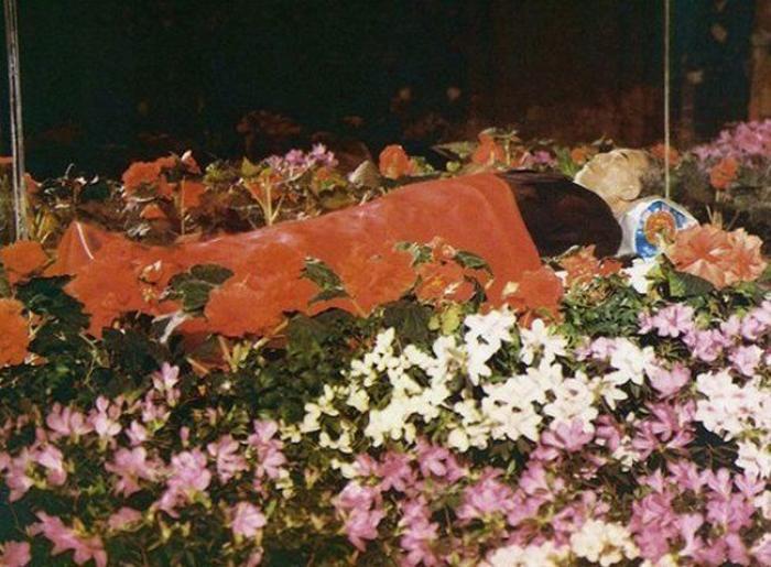 Chávez y otros 9 líderes mundiales, cadáveres exquisitos (y embalsamados) para la historia