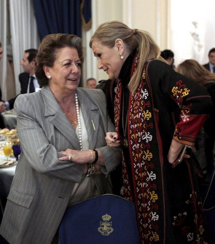 Cospedal se acoge a su derecho a no declarar en la comisión parlamentaria de la 'Kitchen'