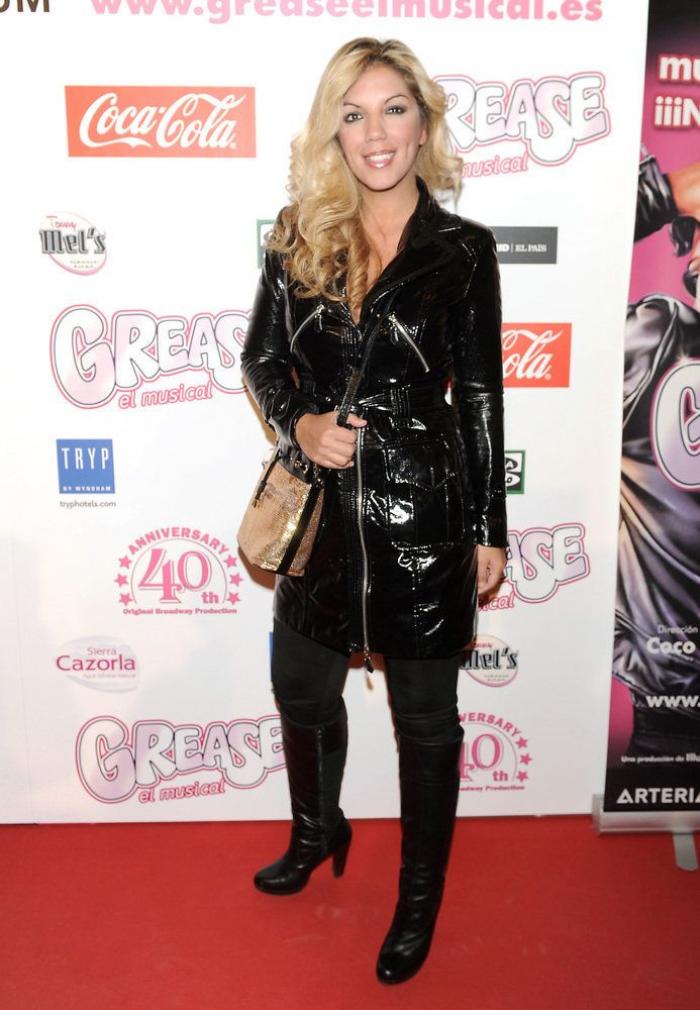 Anuncio de Aurgi: la cantante Rebeca revive el hit noventero 'Duro de pelar' (VÍDEO)