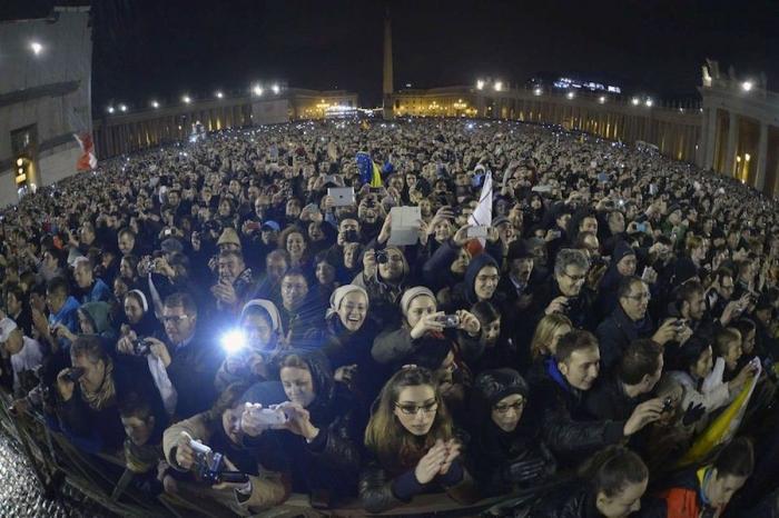 La evolución tecnológica, a través del recibimiento a los Papas (FOTOS)