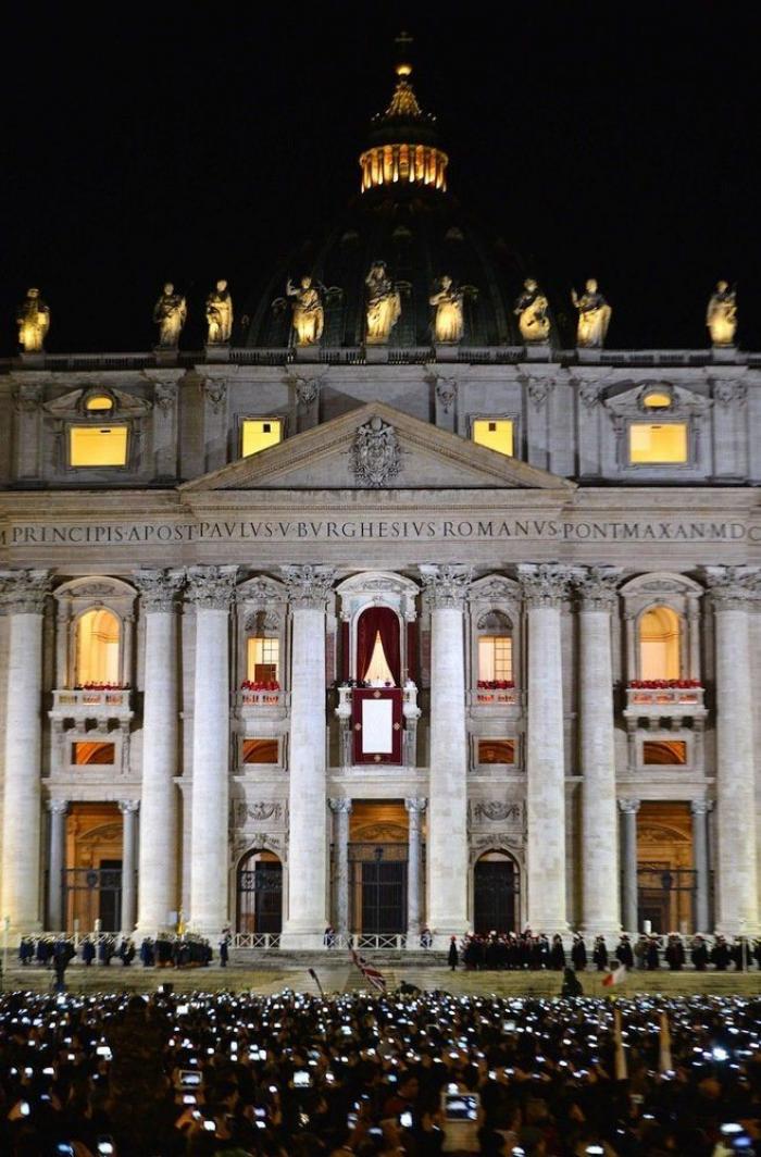 La evolución tecnológica, a través del recibimiento a los Papas (FOTOS)