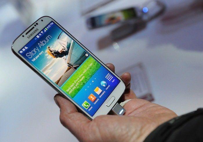 Galaxy 4: características del nuevo teléfono de Samsung en su batalla contra el Iphone (FOTOS)