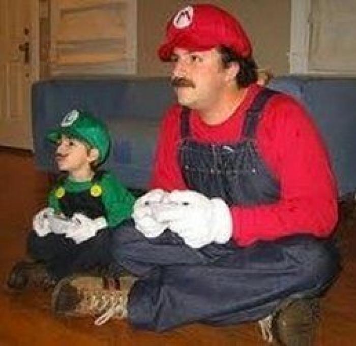 Día del padre: Homenaje a los frikis que se han reproducido (FOTOS, VÍDEOS)