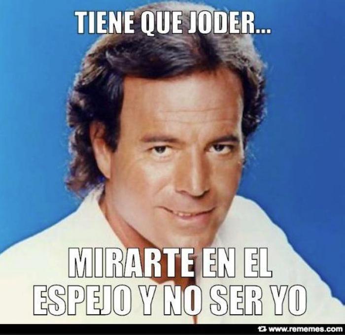 Julio Iglesias y Romeo Santos le cantan una bachata al pene