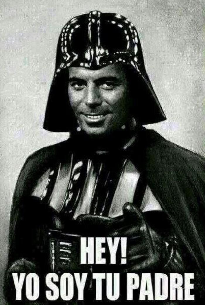 Julio Iglesias y Romeo Santos le cantan una bachata al pene