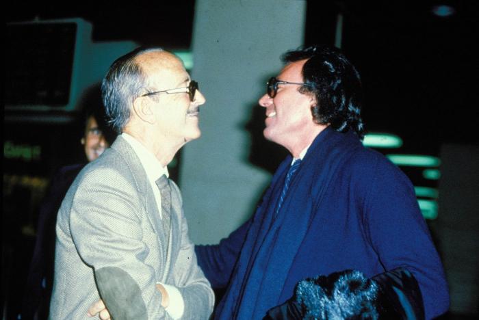 Hasta 15 objetos fueron analizados para determinar la paternidad de Julio Iglesias