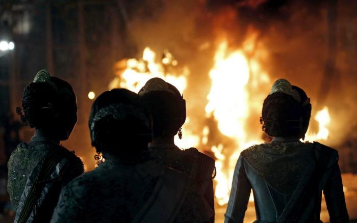 Fotos Fallas 2013: a la hoguera con Merkel y otras 12 cosas ardiendo (FOTOS)