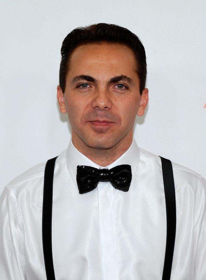 Descubre cuánta gente se llama como tú en España