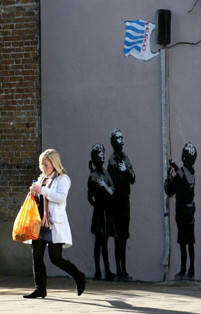 El mural navideño de Banksy que remueve conciencias sobre las personas sin hogar