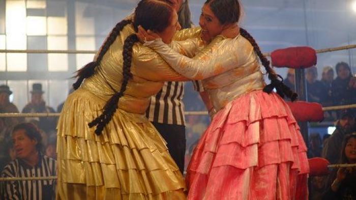 ¿Quiénes son las cholitas? La historia de las luchadoras bolivianas (VÍDEO)