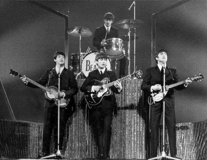 Ariana Grande iguala un récord histórico de Los Beatles