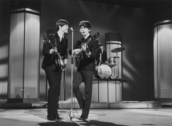 Ariana Grande iguala un récord histórico de Los Beatles