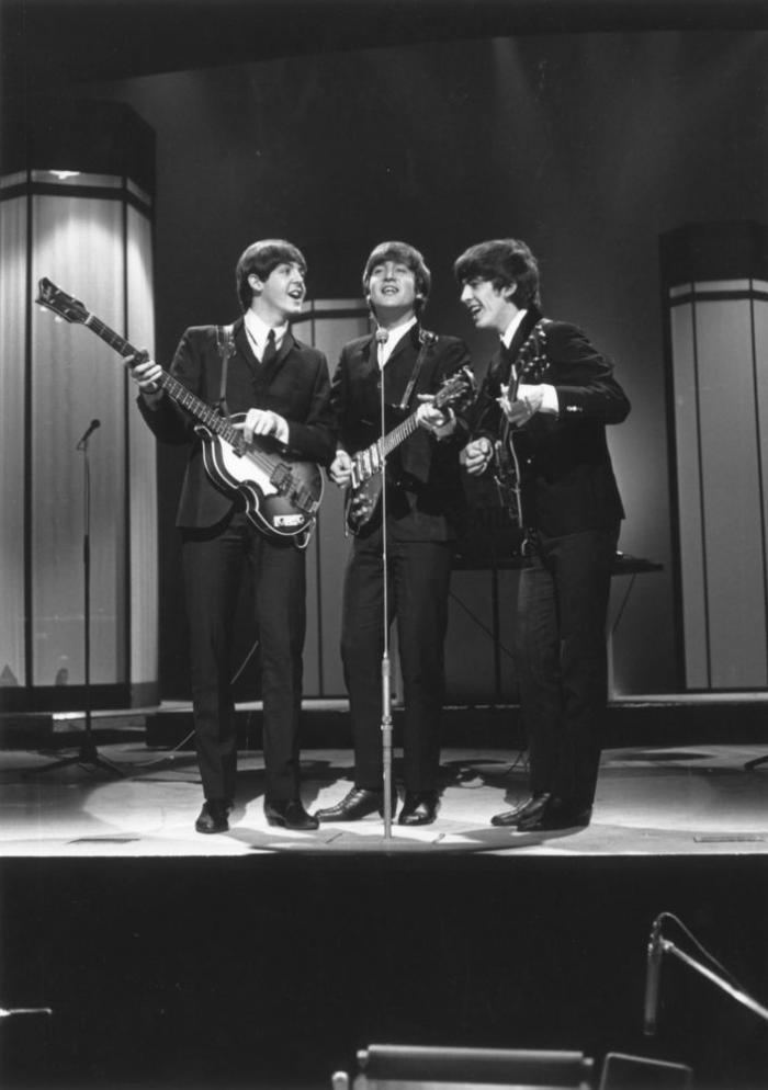 Ariana Grande iguala un récord histórico de Los Beatles