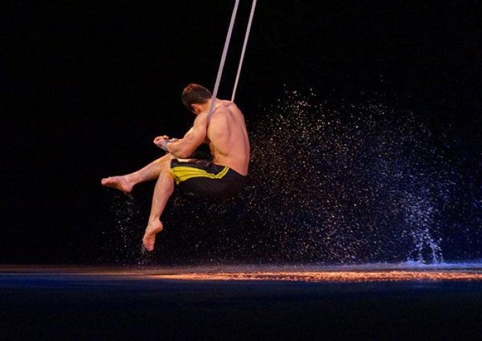 El largo río tranquilo