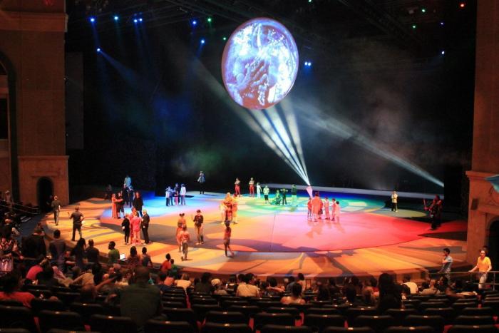 El largo río tranquilo