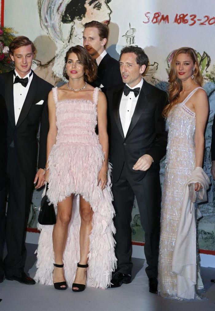 Charlene de Mónaco da a luz a una niña y al niño que será el heredero