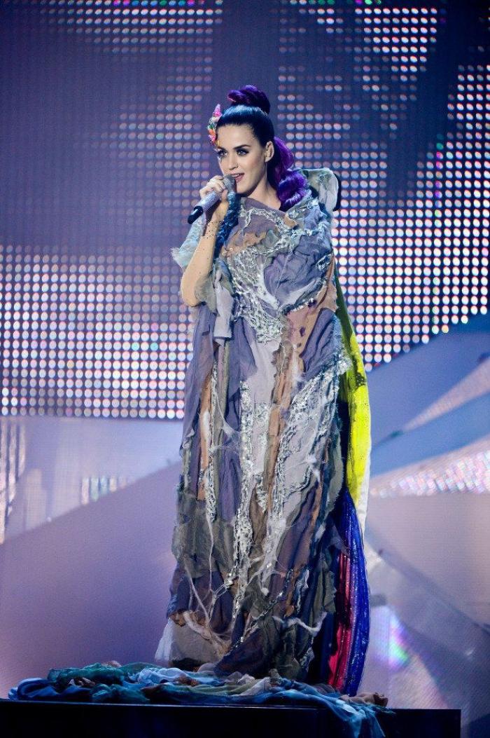 Katy Perry, obligada a retirar unos zapatos de su colección tras ser acusada de racismo