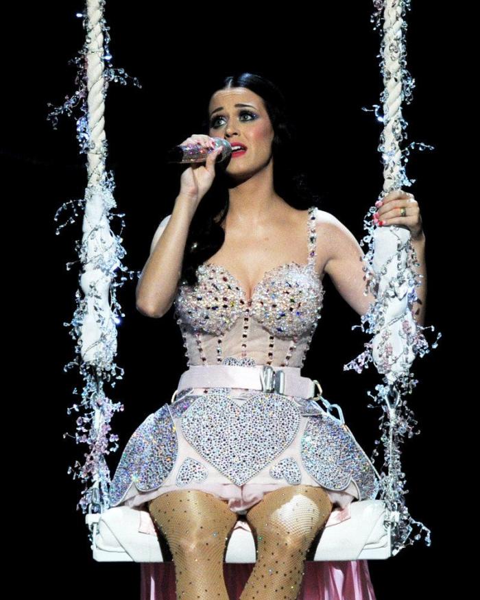 Katy Perry, obligada a retirar unos zapatos de su colección tras ser acusada de racismo