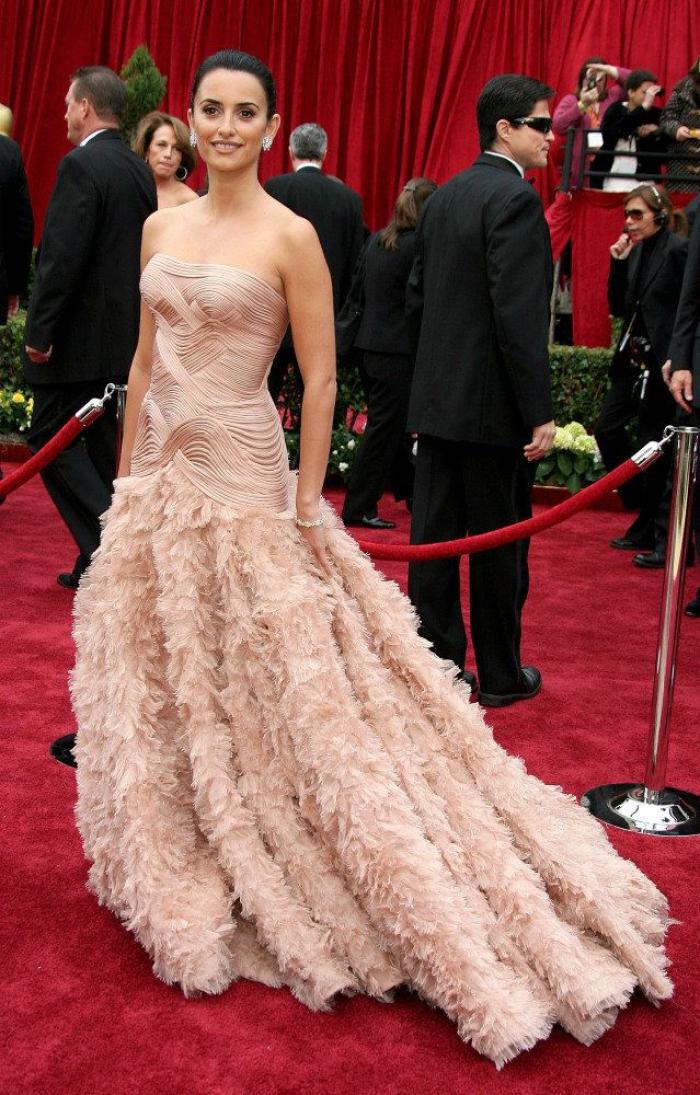 Ellen DeGeneres pide a Penélope Cruz que le dé clases de español y ella le enseña estas dos frases