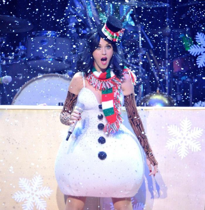 Katy Perry, obligada a retirar unos zapatos de su colección tras ser acusada de racismo