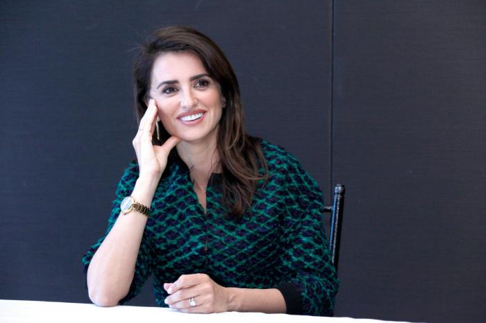 Ellen DeGeneres pide a Penélope Cruz que le dé clases de español y ella le enseña estas dos frases