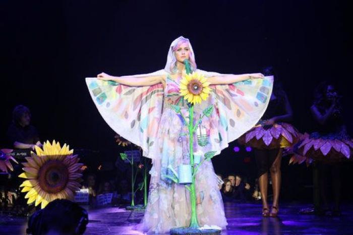 La foto de una irreconocible Katy Perry que enternece a las redes