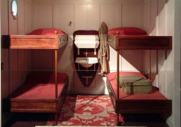 ¡Sí que cabía en la tabla! Kate Winslet recrea un final alternativo de 'Titanic'