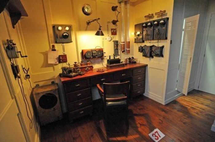 ¡Sí que cabía en la tabla! Kate Winslet recrea un final alternativo de 'Titanic'