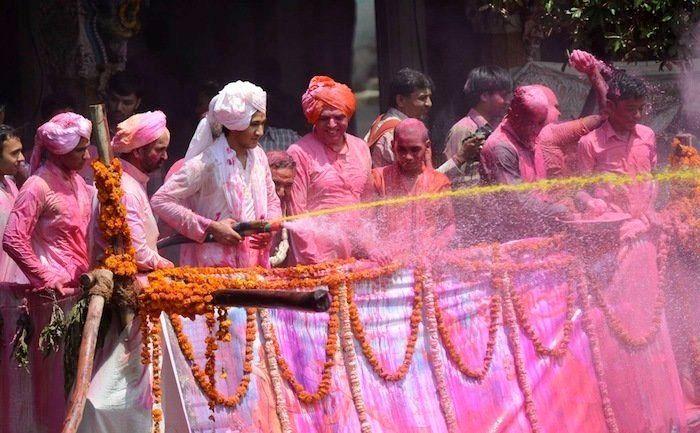 El mal rato que pasaron Los Javis en su viaje a la India con 'Planeta Calleja'