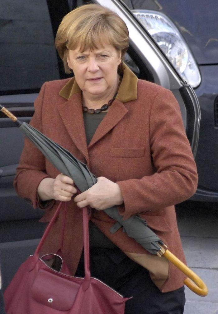 Merkel, de vacaciones en la isla sureña italiana de Ischia junto a su marido (FOTOS)