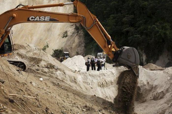 Los equipos de rescate descartan hallar supervivientes del alud en Guatemala