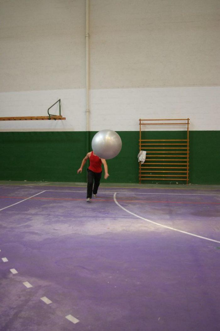 Un preso en tercer grado salva la vida a una niña que quería arrojarse al vacío en Guipúzcoa