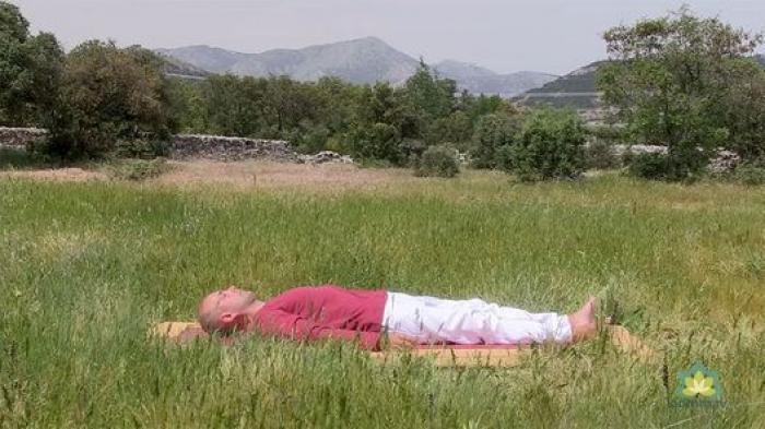 Cómo reconocer y aliviar el estrés a través del yoga